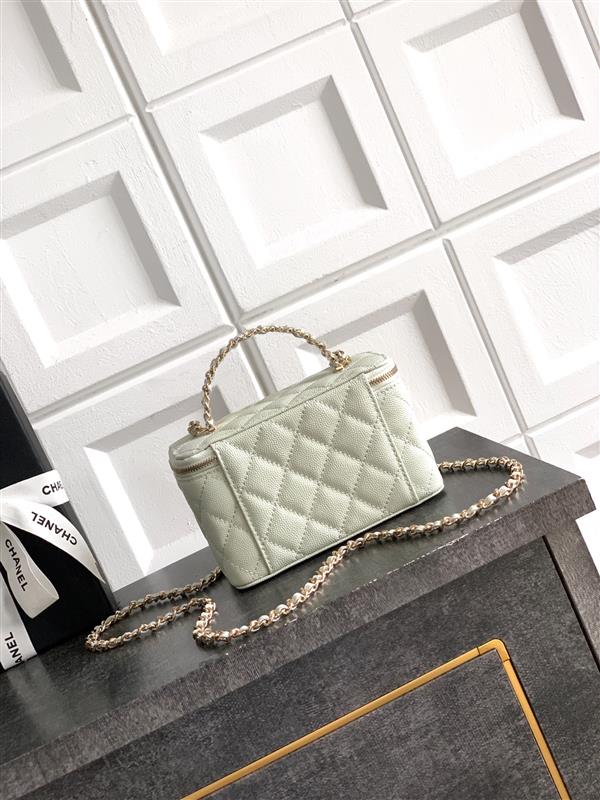 2026127215529928 580